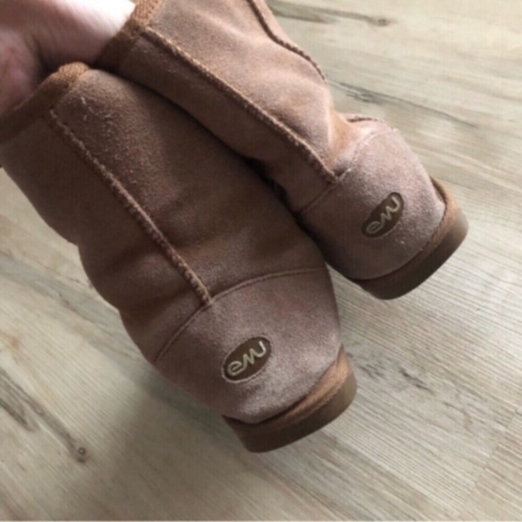 EMU Australia Brown Suede Boots - Picture 4 of 11